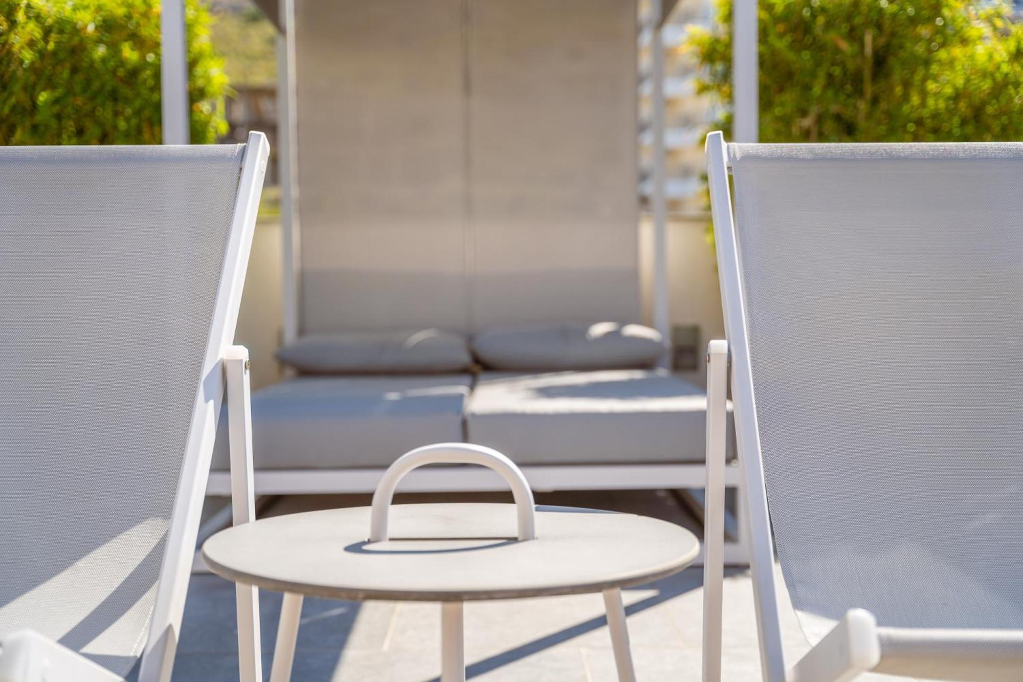 Glow Boutique Hotel & Suites ساراندا المظهر الخارجي الصورة