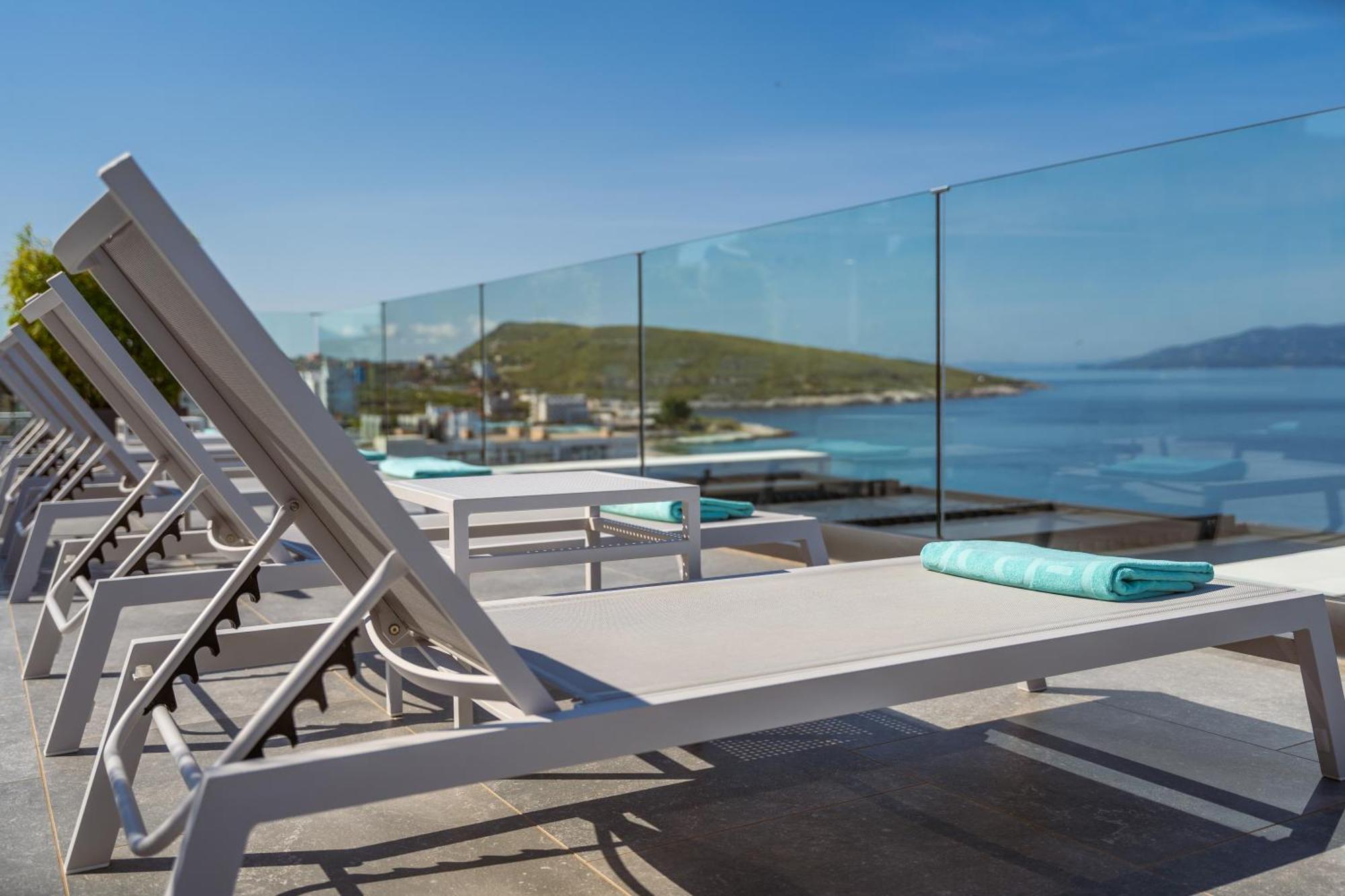 Glow Boutique Hotel & Suites ساراندا المظهر الخارجي الصورة