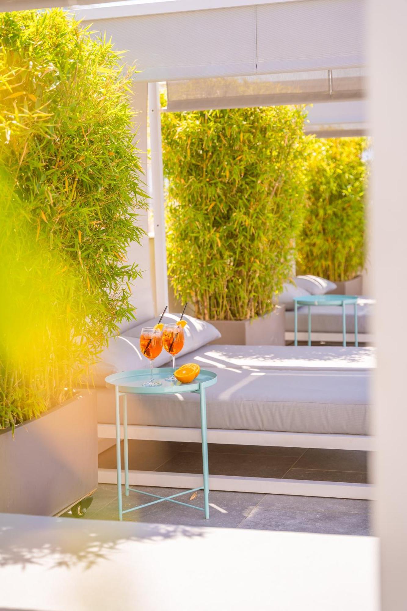 Glow Boutique Hotel & Suites ساراندا المظهر الخارجي الصورة