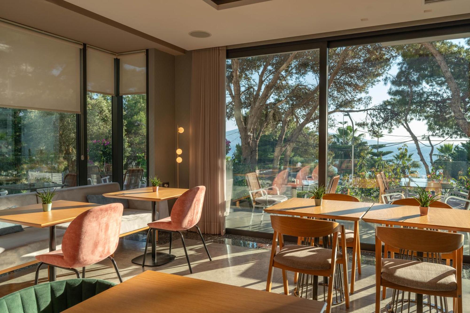 Glow Boutique Hotel & Suites ساراندا المظهر الخارجي الصورة
