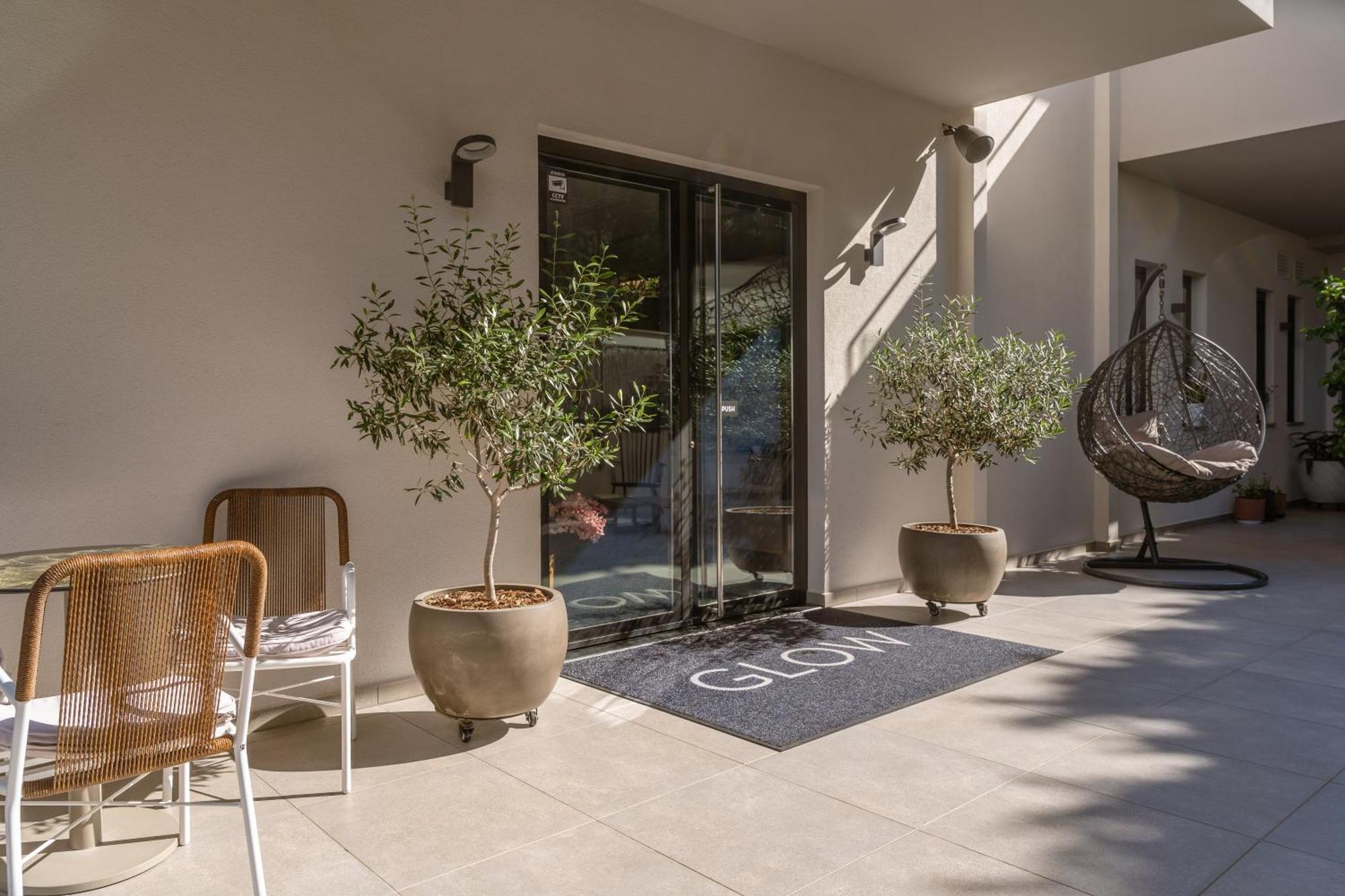 Glow Boutique Hotel & Suites ساراندا المظهر الخارجي الصورة