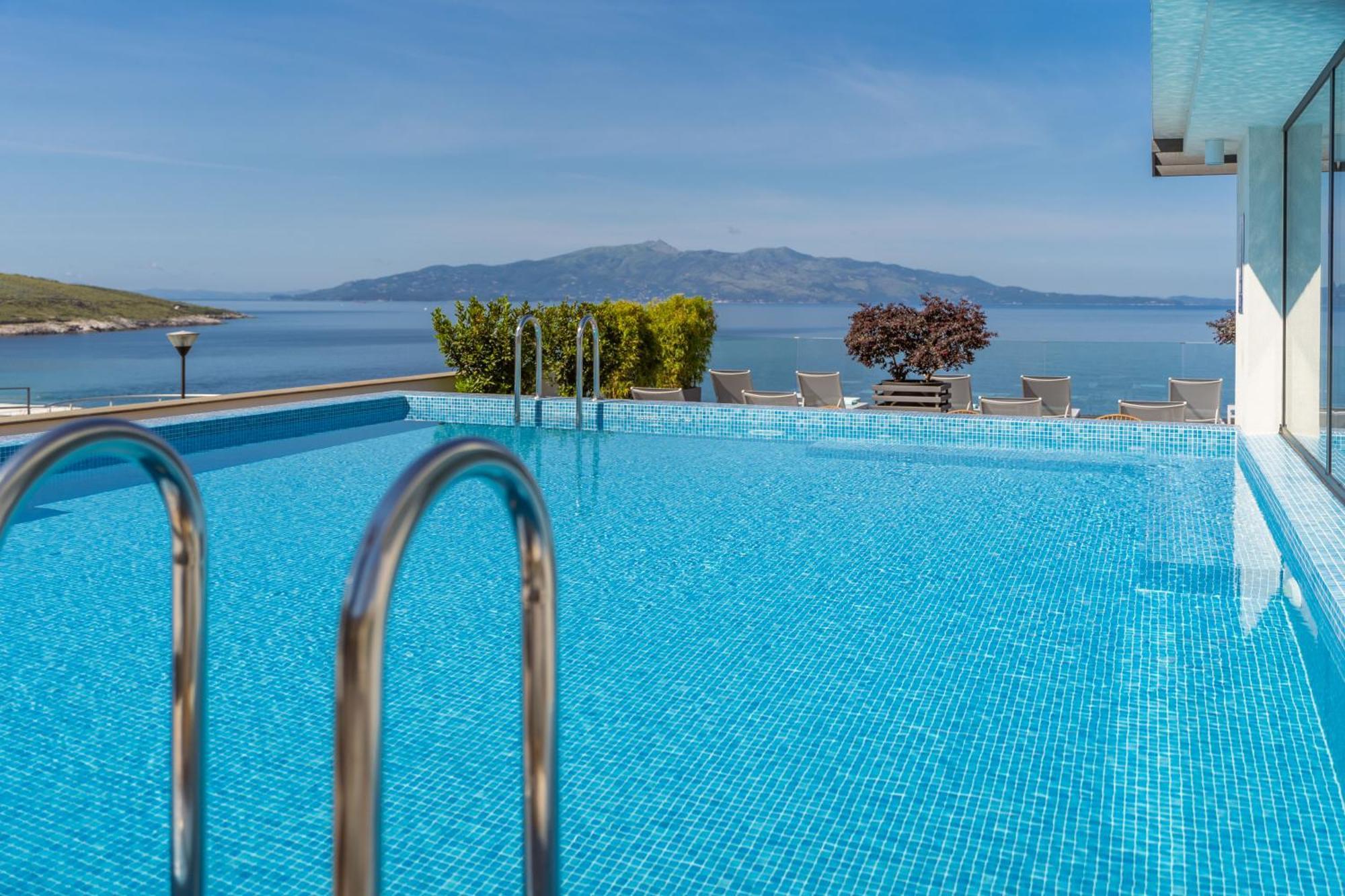 Glow Boutique Hotel & Suites ساراندا المظهر الخارجي الصورة